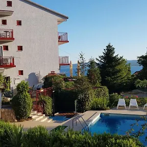 apartment-katica-crikvenica.primorje-gorskikotar.com/